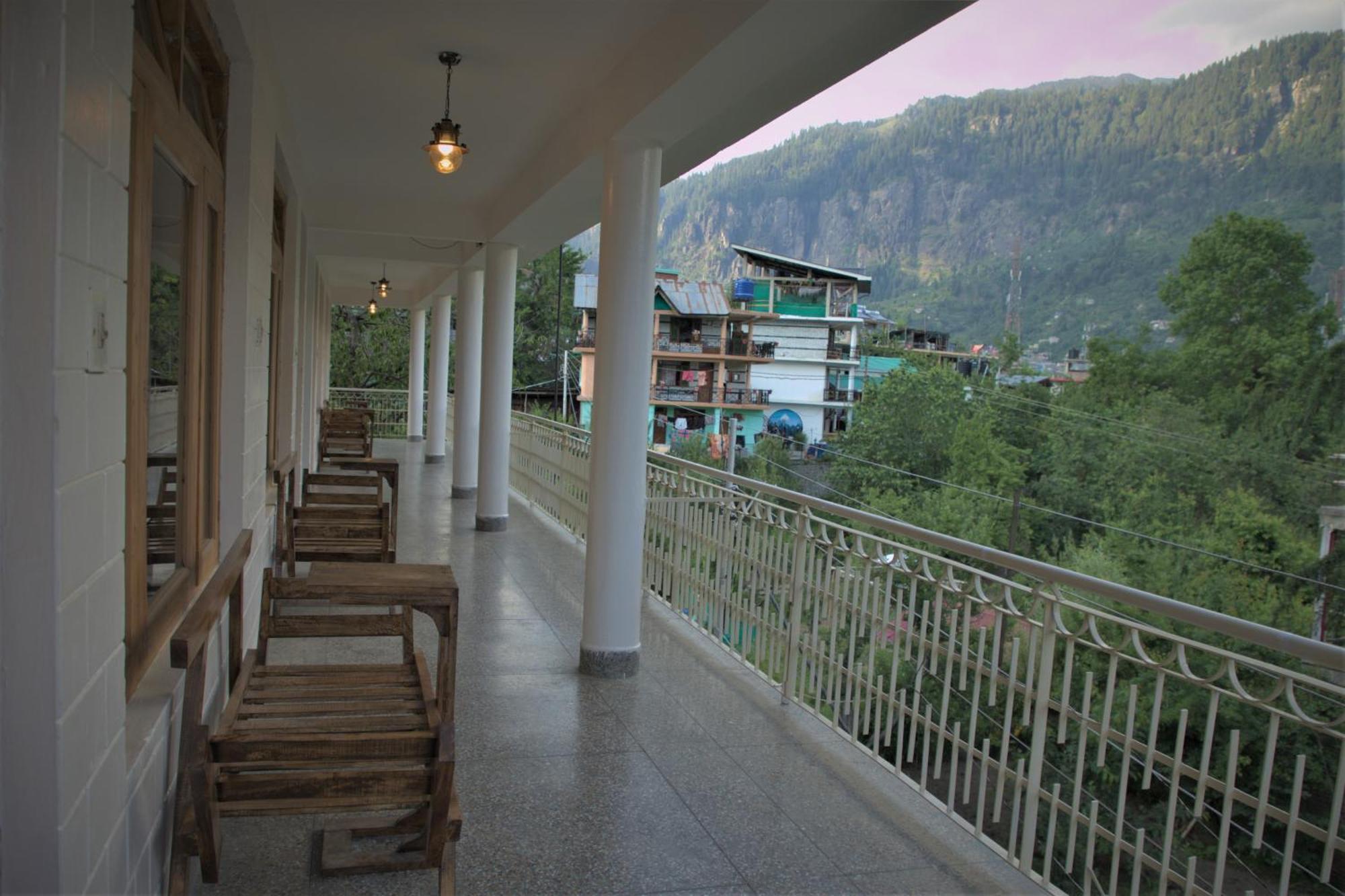 Beholden Stay And Cafe - A Luxury Boutique Hotel In Manali Manali (Himachal Pradesh) Exterior photo